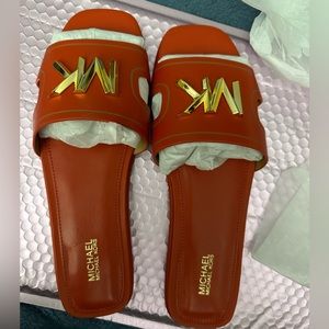 Michael Kors Leather Kippy Slides size 8.5